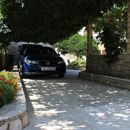 Apartment Antica Supetar Exterior foto